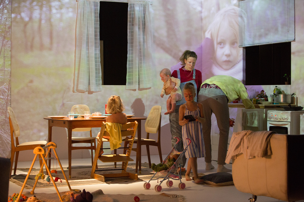 Dobbelgrad Masterstudium i Comparative Dramaturgy and Performance Research (CDPR) Dobbelgrad Masterstudium i Comparative Dramaturgy and Performance Research (CDPR)