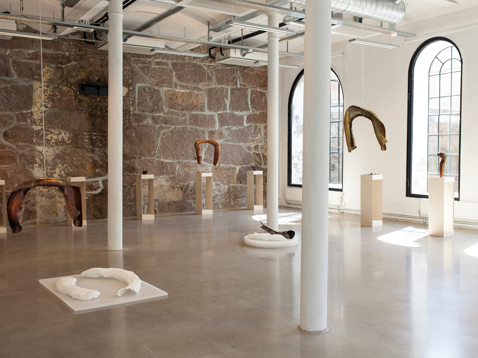 The mould workshop, with works by Marie Hepsø and Eric M. Kelly from Avgang 2016. Photo: Niklas Lello The mould workshop, with works by Marie Hepsø and Eric M. Kelly from Avgang 2016. Photo: Niklas Lello