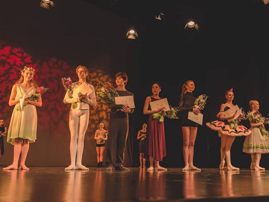 Ballettstudenter vant priser i Falun Ballettstudenter vant priser i Falun