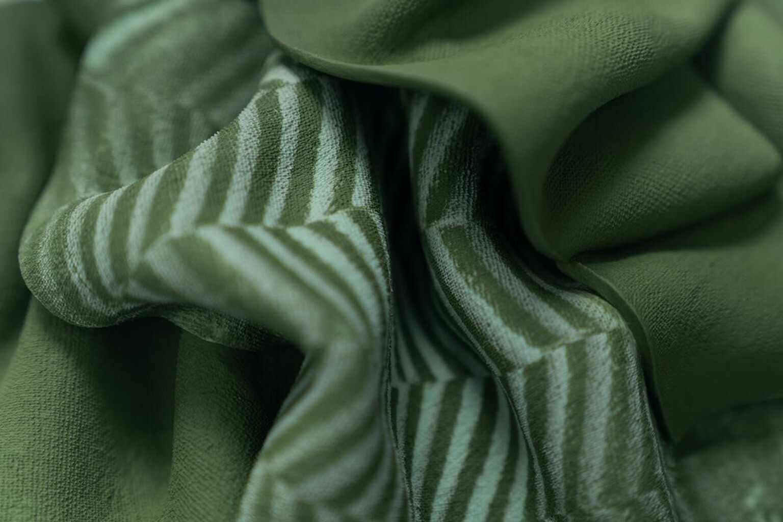 “Green Wave II” (2021) (Close up image), Jaea Chang